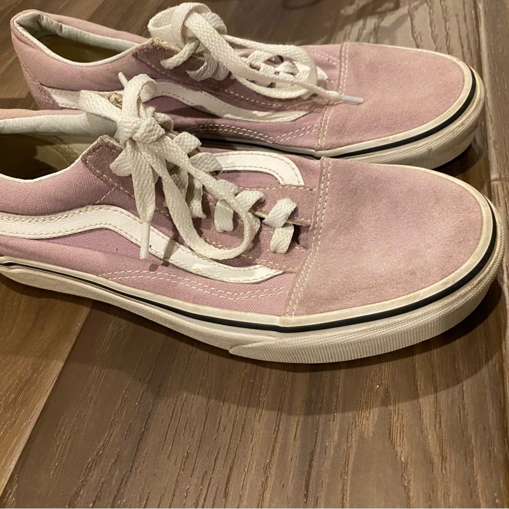 Vans - Picture 2 of 4